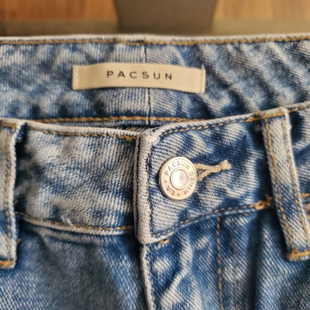 Pacsun Light High Waisted Mom Jeans - Picture 4 of 7